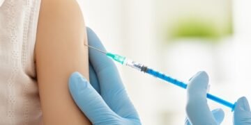 Perceptions of science and scientists shape partisan views on common vaccines